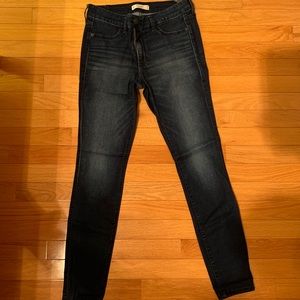 NWT A&F Super Skinny Jeans